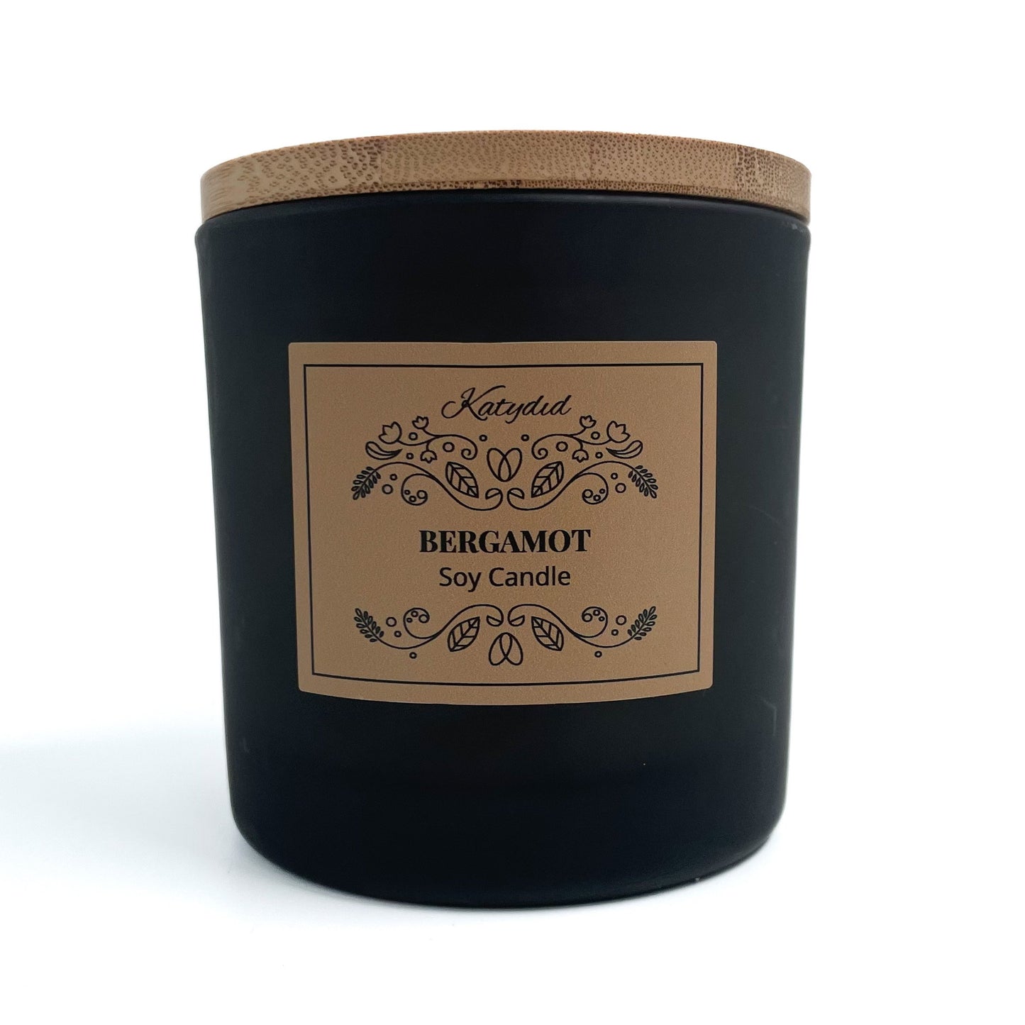 This candle scent is the crisp, citrusy aroma of sun-ripened bergamot. Hand poured using natural soy wax.  Large 500ml