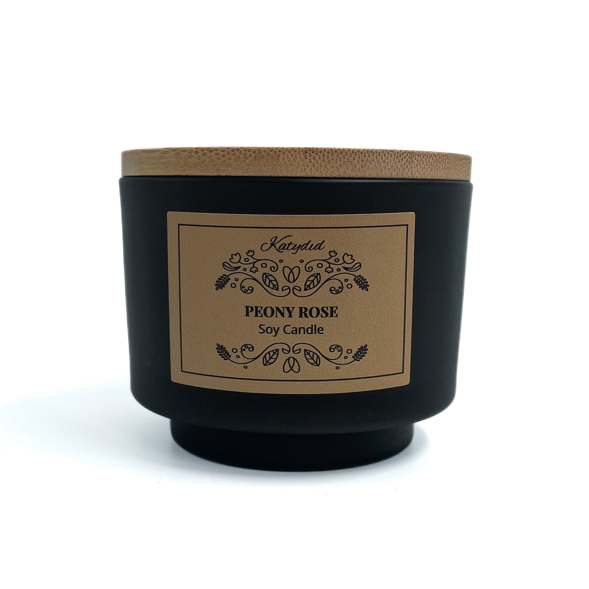 The Peony Rose Candle is a romantic blend of soft peony petals and fresh, blooming roses, creating a floral bouquet.  Hand poured using natural soy wax. Small 250ml